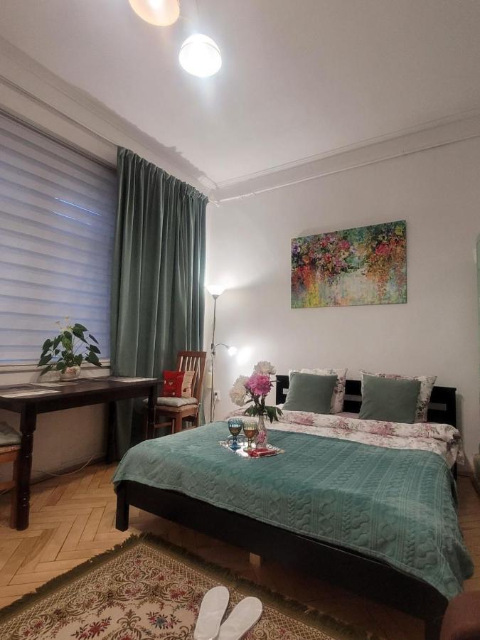 Central Apartment On Rynok Square Lviv Kültér fotó